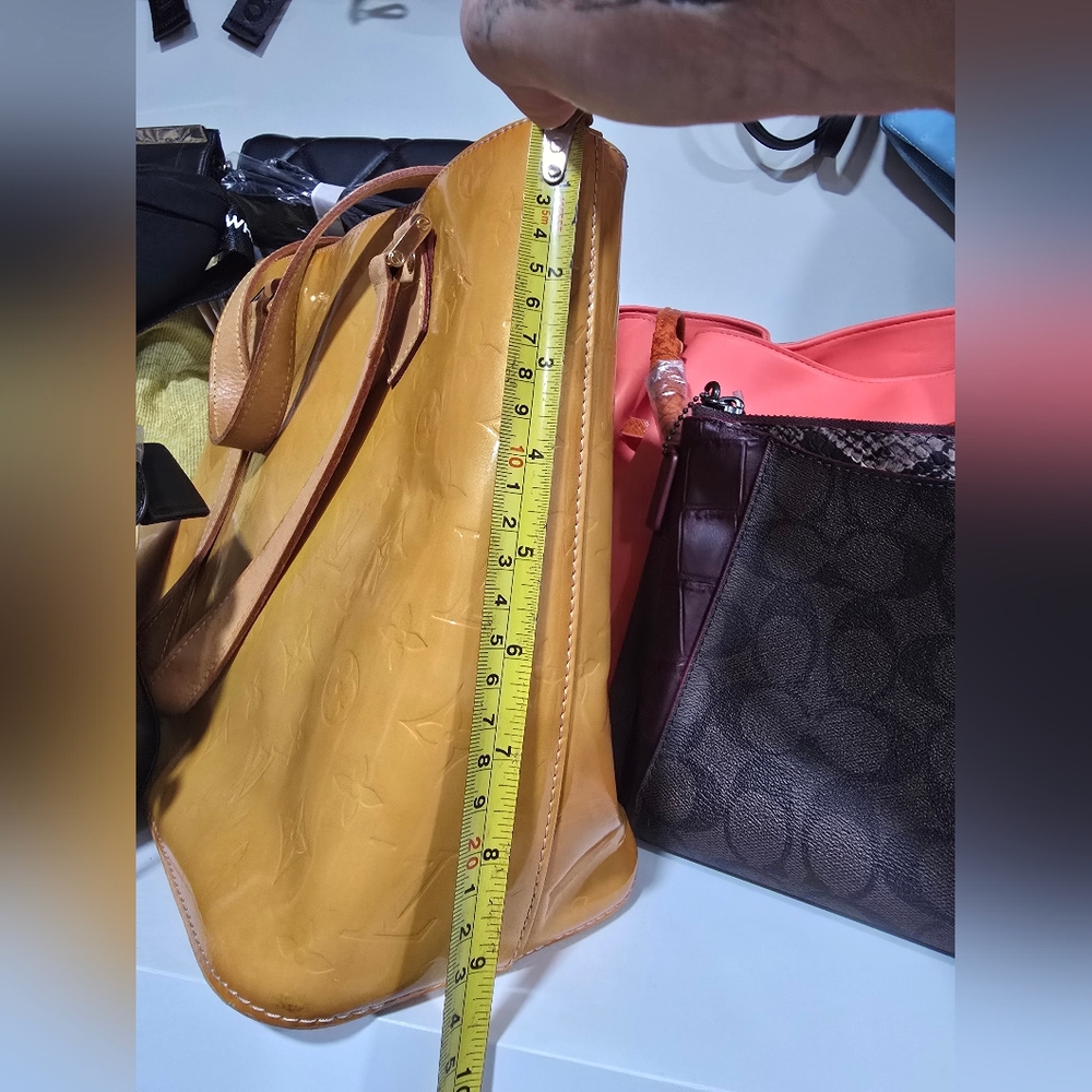 Louis Vuitton Yellow Monogram Vernis Houston Tote - Picture 12 of 13